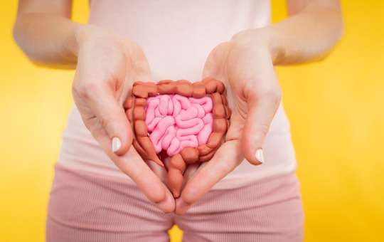 the leaky gut symptoms to know about