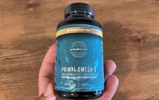 holding primal omega 3