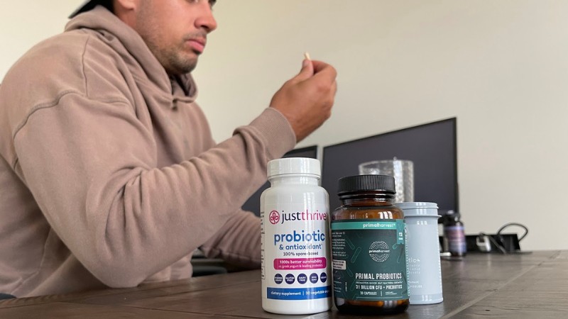 Should Men Take Probiotics? A Dietitian Explains